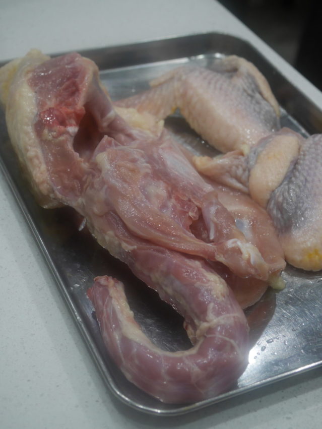 ホロホロ鳥の鶏ガラスープ 薬膳料理教室 薬膳salon